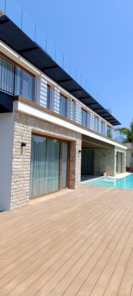 DLR Fusteria 6087907